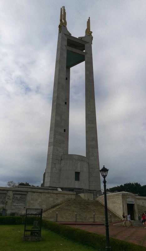 QUEZON MEMORIAL CIRCLE BY JIRI